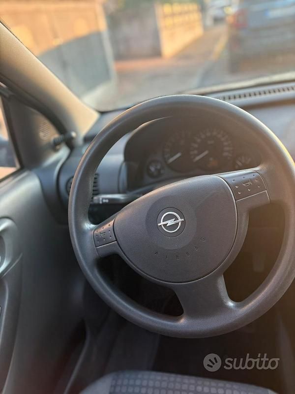 Occasion Opel Corsa 58 ch (42 kW) 2002 Citadine