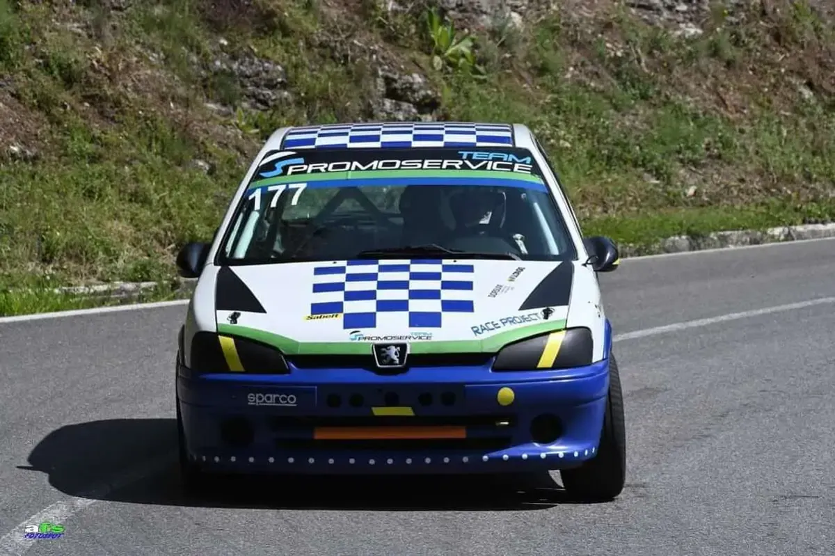 Usata Peugeot 106 GTi 118 CV (86 kW) 2000 Utilitaria