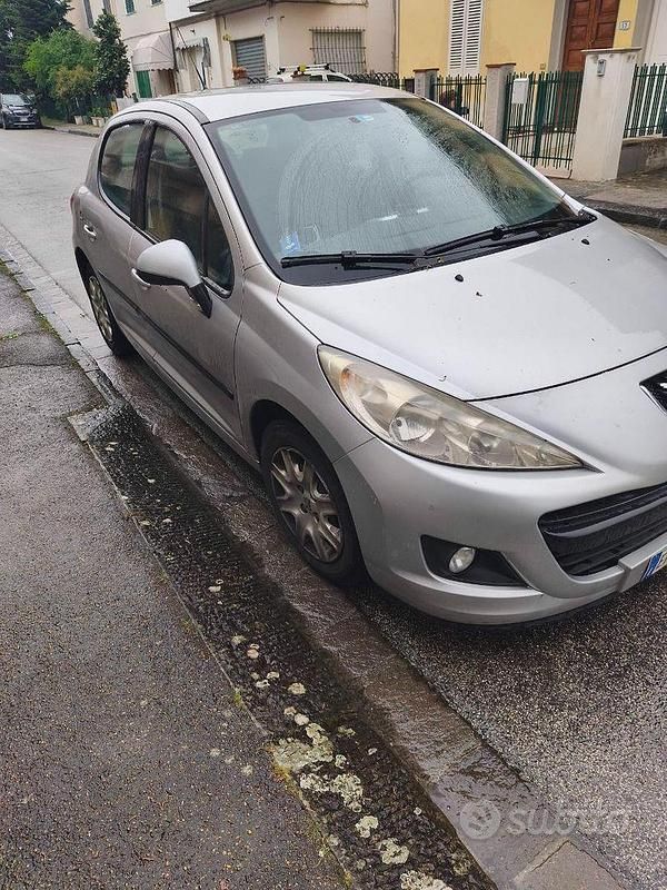 Usata Peugeot 207 70 CV (51 kW) 2011 Grigio Berlina