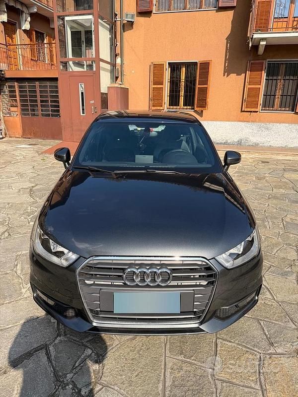 Usata Audi A1 S-Line 105 CV (77 kW) 2015 Grigio Utilitaria
