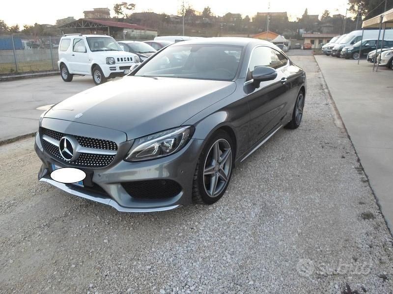Grigio Usata 2017 Mercedes C220 Premium Coupé | 17.500 € (Ottimo prezzo) - Immagine 1/4