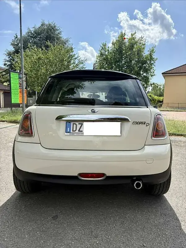 Usata Mini Cooper D 112 CV (82 kW) 2010 Utilitaria