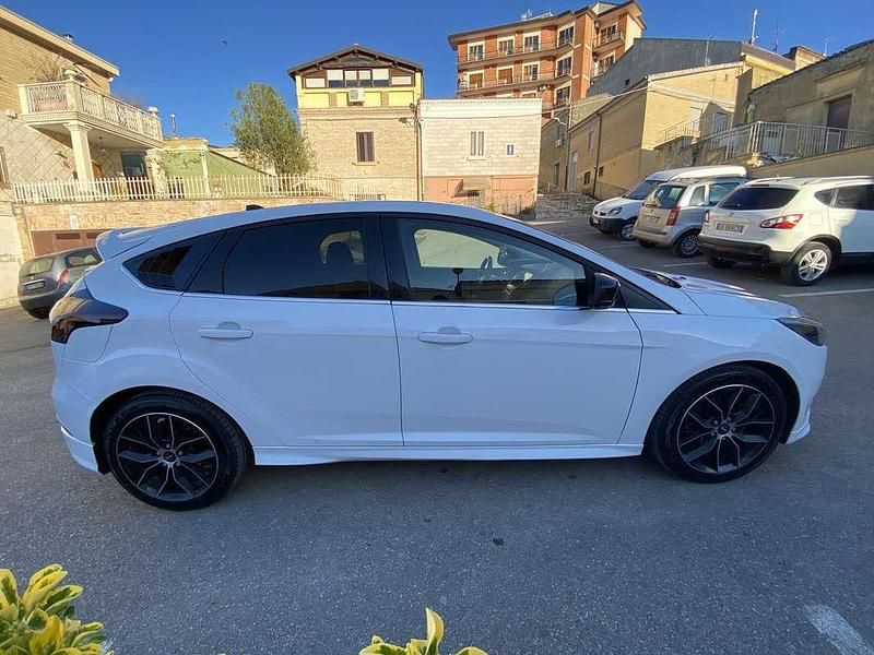 Usata Ford Focus 120 CV (88 kW) 2016 Berlina