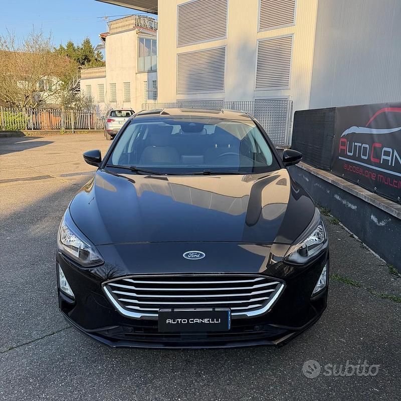 Usata Ford Focus 120 CV (88 kW) 2020 Grigio Berlina