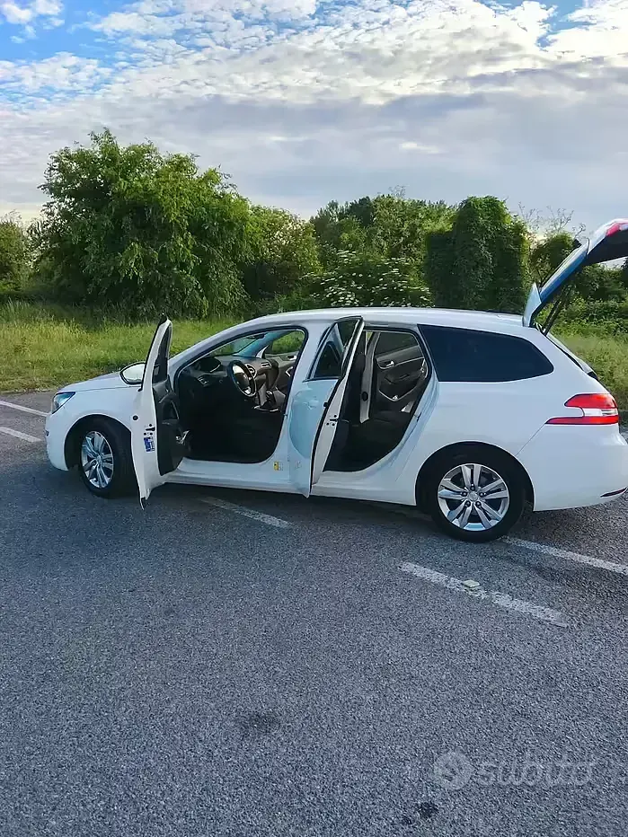 Usata Peugeot 308 120 CV (88 kW) 2015 Bianco Station wagon