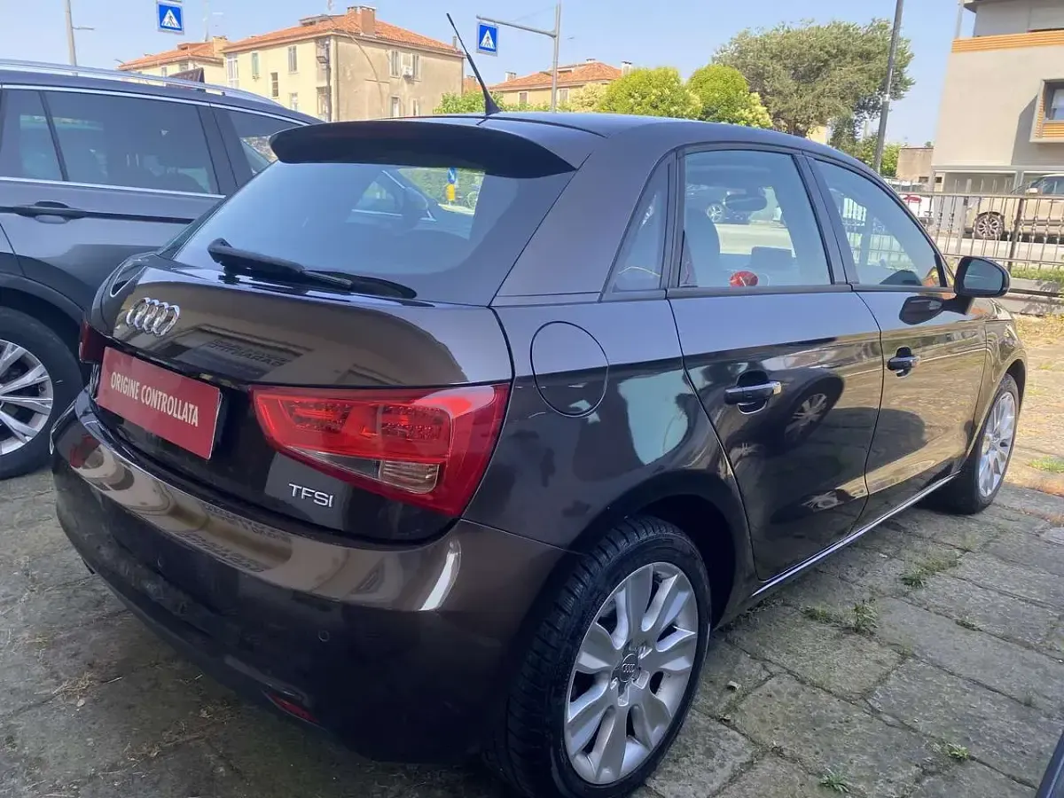 Usata Audi A1 Sportback Ambition 86 CV (63 kW) 2012 Other Utilitaria