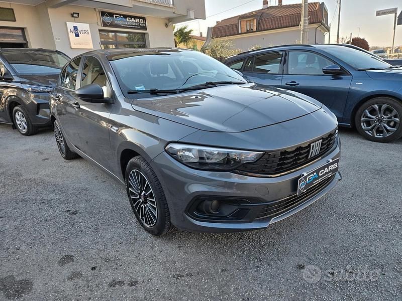 Usata Fiat Tipo 101 CV (74 kW) 2023 Grigio Berlina