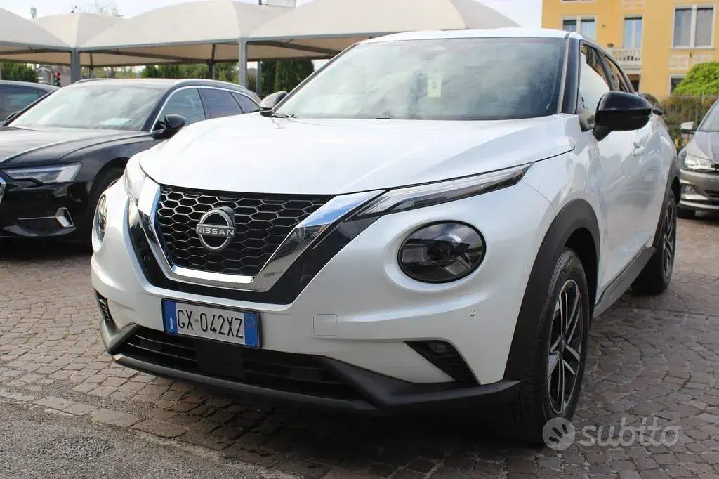 Usata Nissan Juke N-Connecta 114 CV (83 kW) 2024 Bianco perlato SUV