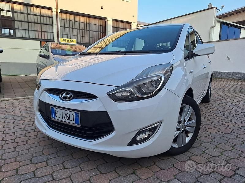 Bianco Usata 2012 Hyundai ix20 Due volumi | 2000 € (Ottimo prezzo) - Immagine 1/4