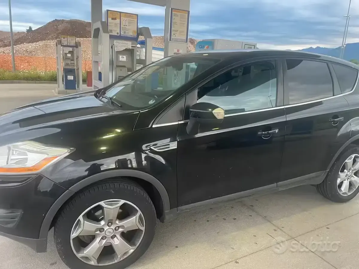 Usado Ford Kuga 163 CV (119 kW) 2008 SUV