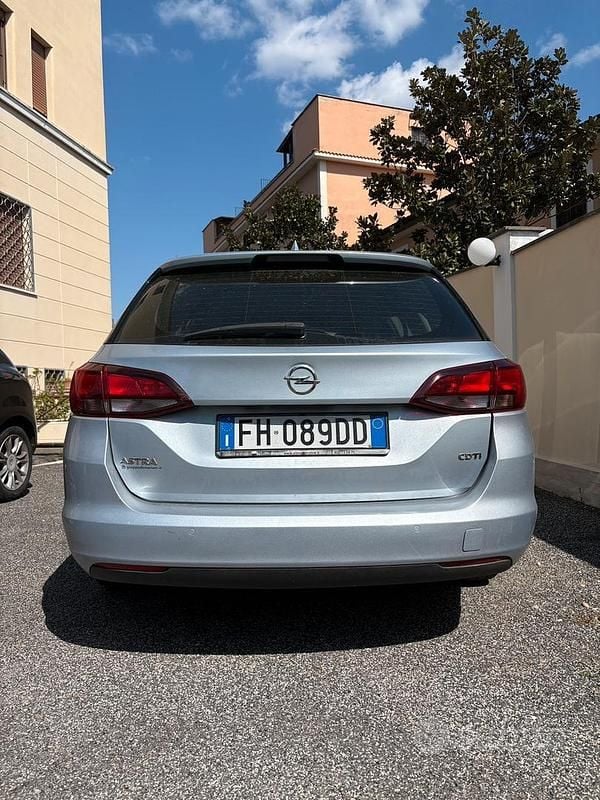 Usata Opel Astra 110 CV (80 kW) 2017 Grigio Station wagon