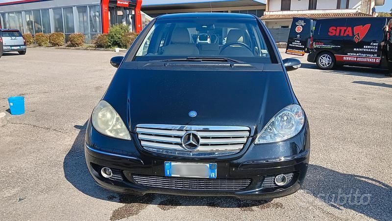 Usata Mercedes A200 136 CV (100 kW) 2005 Nero Utilitaria
