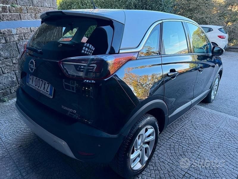 Usata Opel Crossland X Ultimate 120 CV (88 kW) 2019 Nero SUV