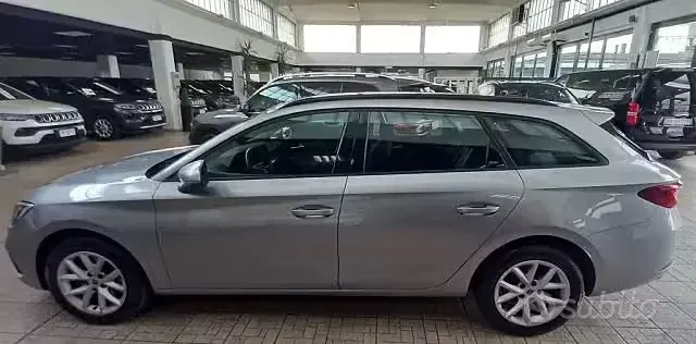 Usata Seat Leon Business 150 CV (110 kW) 2023 Grigio Station wagon