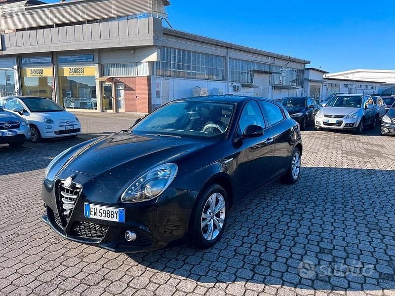 Usata Alfa Romeo Giulietta Exclusive 105 CV (77 kW) 2014 Nero Utilitaria