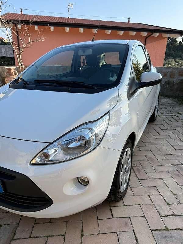 Usata Ford Ka 69 CV (50 kW) 2015 Bianco Berlina