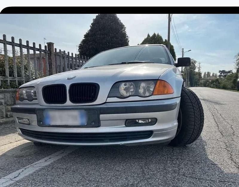 Usata BMW 320 136 CV (100 kW) 1998 Berlina