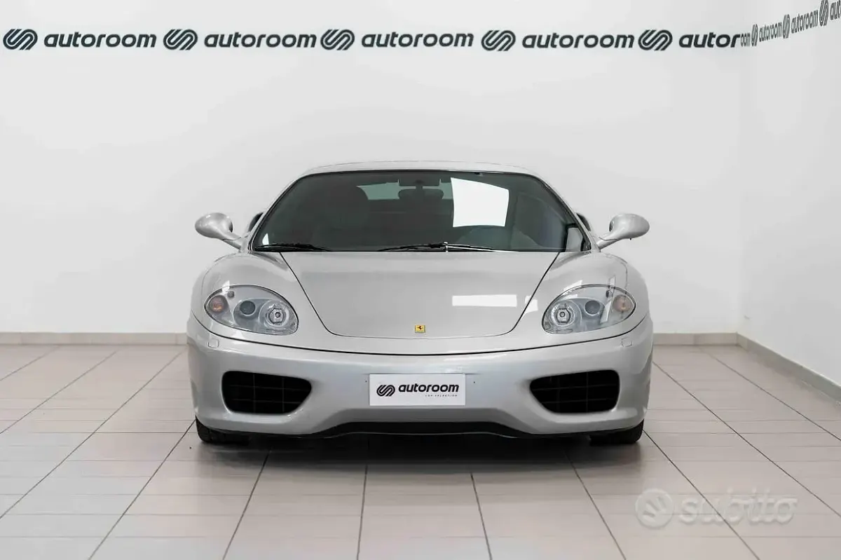 Usata Ferrari 360 400 CV (294 kW) 2003 Grigio Coupé