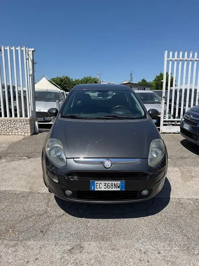 Usata Fiat Punto Evo Active 70 CV (51 kW) 2011 Utilitaria