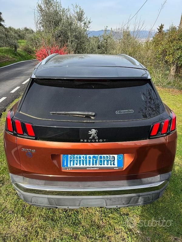 Usata Peugeot 3008 Allure 131 CV (96 kW) 2018 Marrone SUV