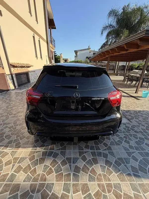Usata Mercedes A180 AMG 122 CV (89 kW) 2017 Berlina
