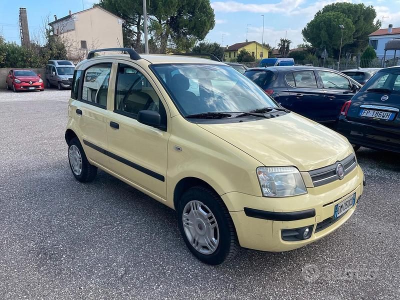Usata Fiat Panda Dynamic 60 CV (44 kW) 2008 Giallo Utilitaria