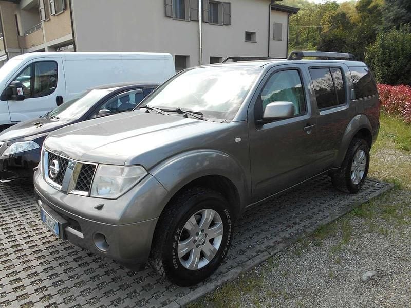 Usata Nissan Pathfinder SE 171 CV (125 kW) 2007 Grigio SUV