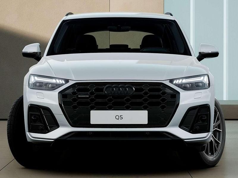 Usata Audi Q5 S-line plus 299 CV (219 kW) 2024 Bianco ghiacciaio metallizzato SUV