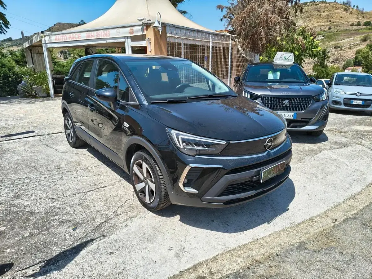 Usata Opel Crossland Edition 110 CV (80 kW) 2021 Nero SUV