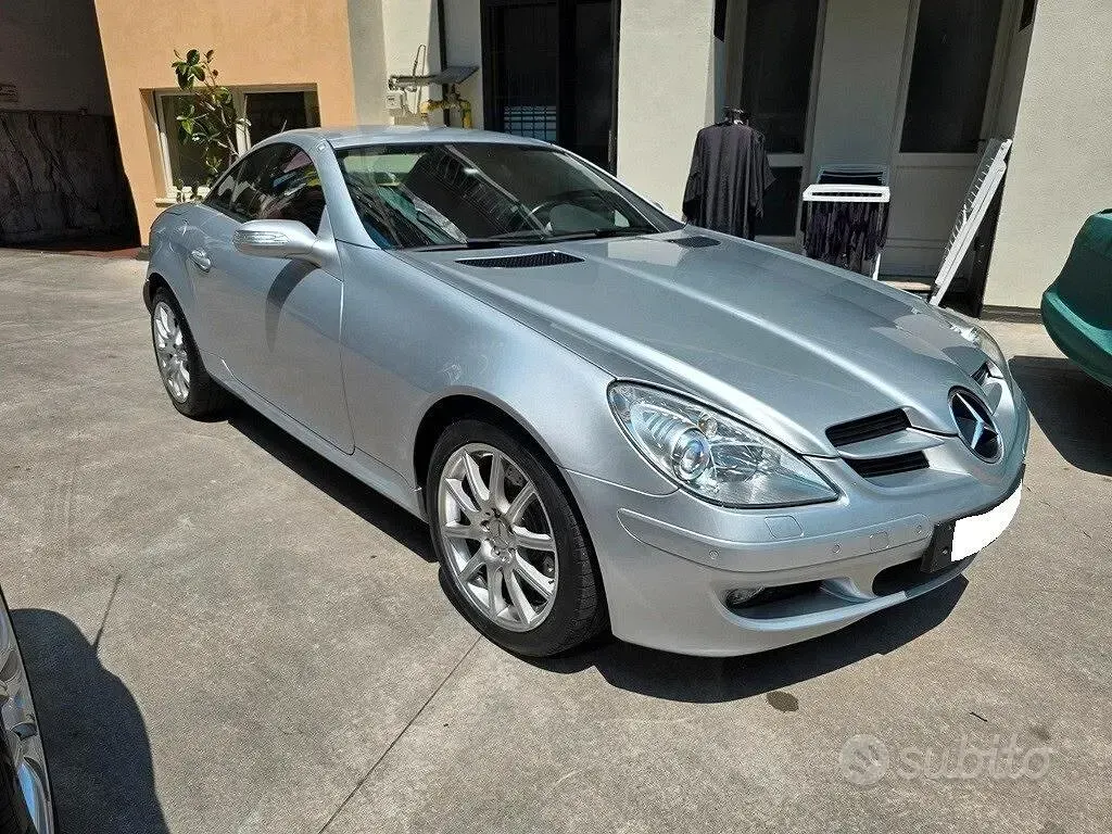 Usata Mercedes SLK350 272 CV (200 kW) 2005 Grigio Cabrio