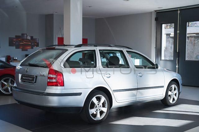 Usata Skoda Octavia Elegance 140 CV (102 kW) 2008 Argento Station wagon