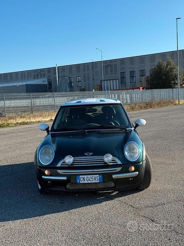 Verde Usata 2002 Mini Cooper Due volumi | 2800 € (Buon prezzo) - Immagine 1/4