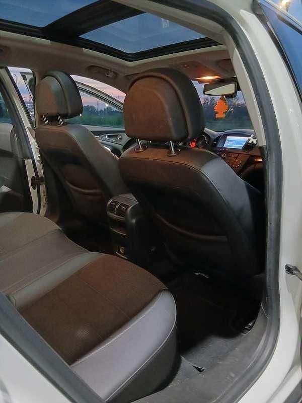 Usata Opel Insignia Cosmo 160 CV (117 kW) 2010 Bianco Station wagon