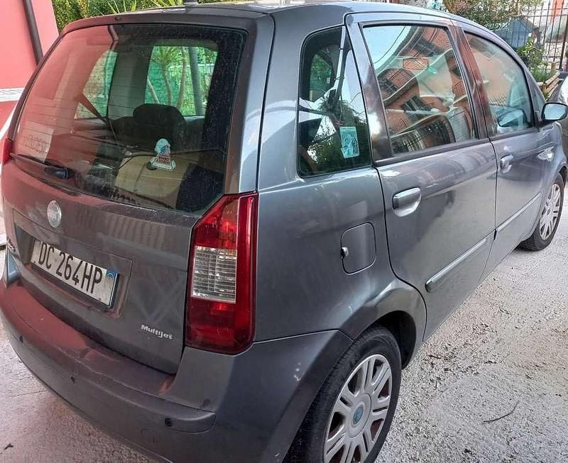 Usata Fiat Idea Active 90 CV (66 kW) 2006 Grigio Monovolume