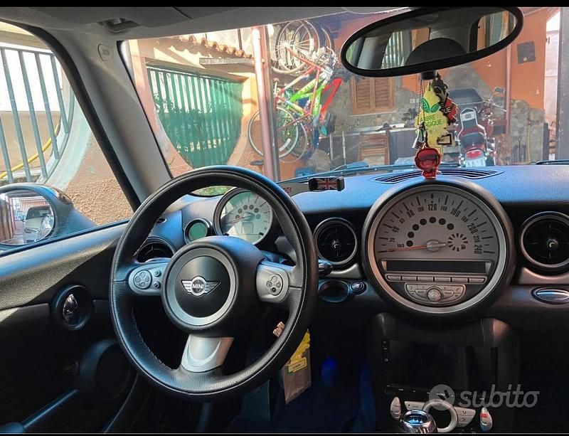Usata Mini Cooper 110 CV (80 kW) 2007 Grigio Utilitaria
