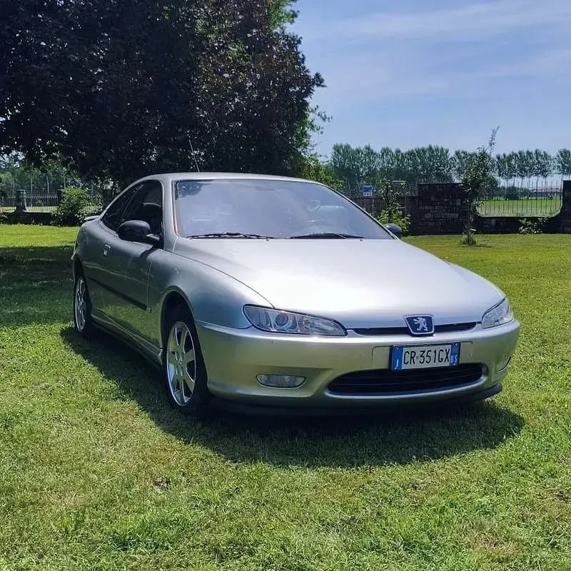 Usata Peugeot 406 Coupe 133 CV (97 kW) 2004 Grigio Coupé