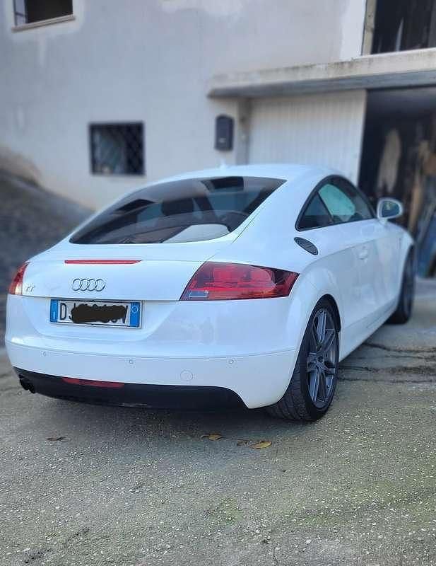 Usata Audi TT Ambiente 200 CV (147 kW) 2007 Bianco Coupé