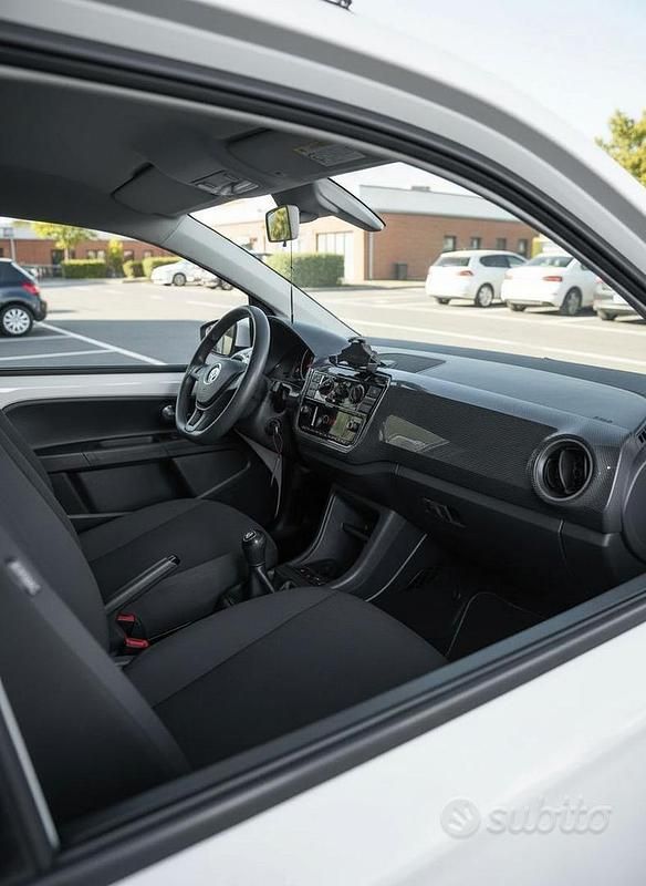 Usata VW up! 60 CV (44 kW) 2019 Bianco Utilitaria