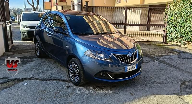 Usata Lancia Ypsilon S 69 CV (50 kW) 2023 Blu Utilitaria