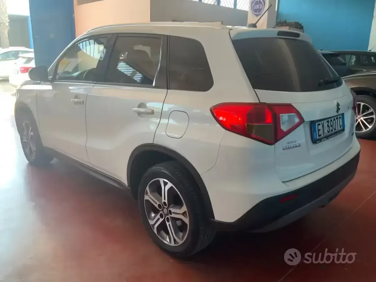 Usata Suzuki Vitara Cool 120 CV (88 kW) 2015 Bianco SUV
