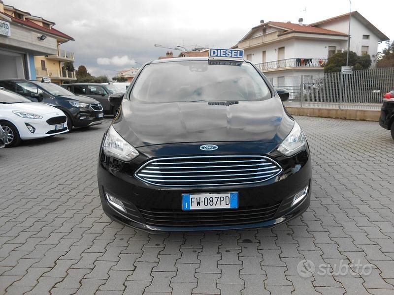 Usata Ford C-MAX Titanium 120 CV (88 kW) 2019 Nero Monovolume