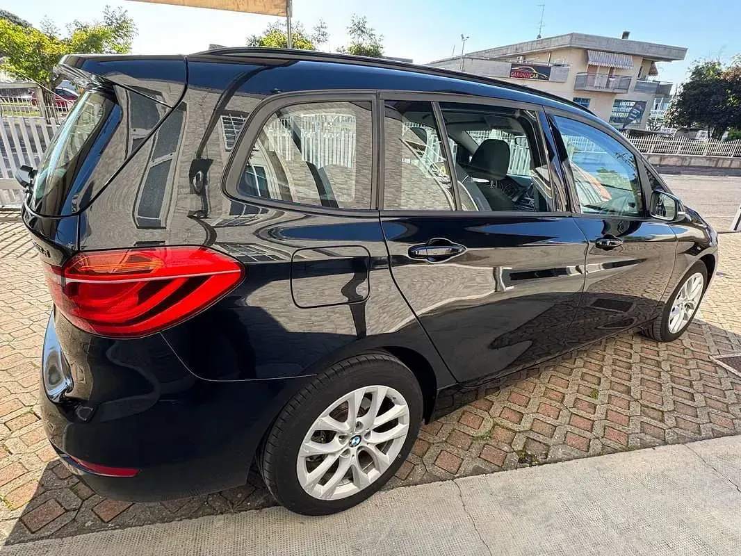 Usata BMW 218 Gran Tourer 150 CV (110 kW) 2018 Nero Monovolume