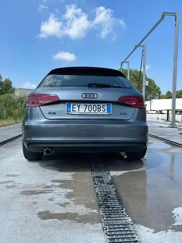 Usata Audi A3 Ambition 105 CV (77 kW) 2014 Berlina