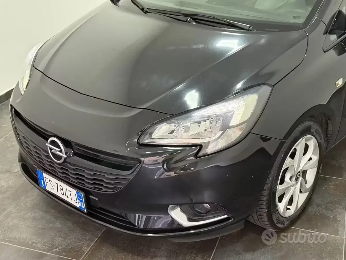 Usata Opel Corsa Edition 69 CV (50 kW) 2015 Nero Utilitaria