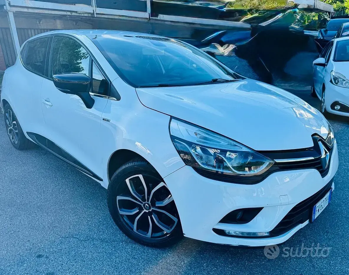 Usata Renault Clio 75 CV (55 kW) 2019 Bianco Station wagon