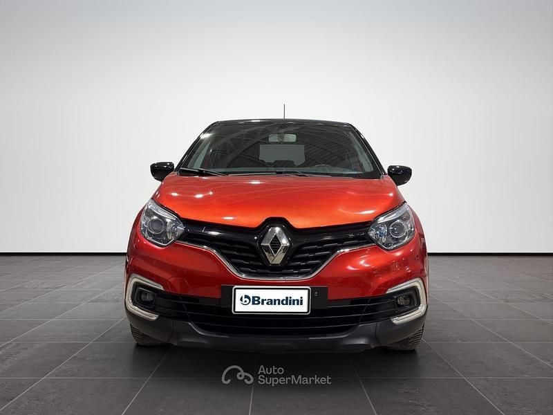 Usata Renault Captur 90 CV (66 kW) 2019 Rosso SUV