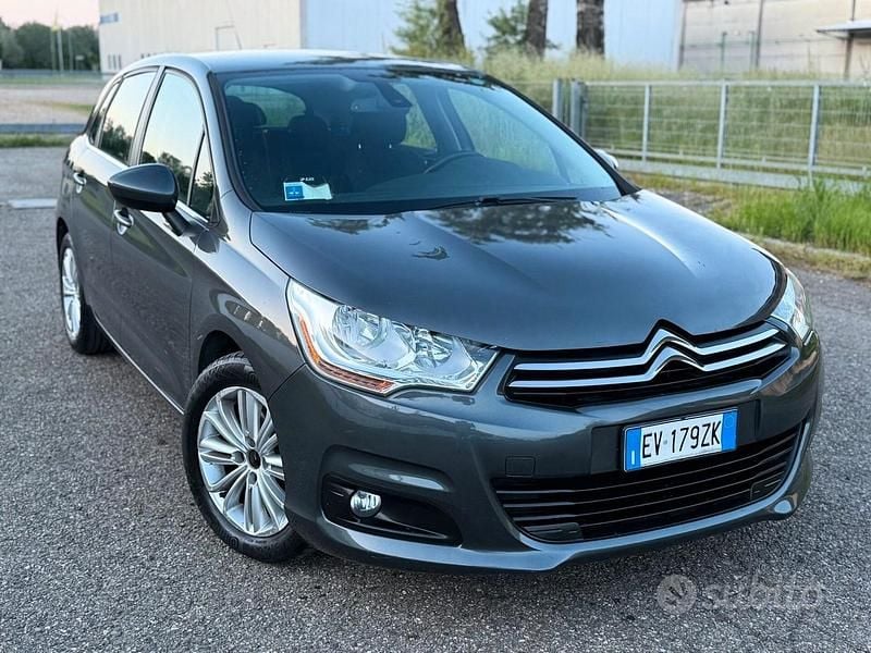 Usado Citroën C4 95 CV (69 kW) 2014 Gris Berlina