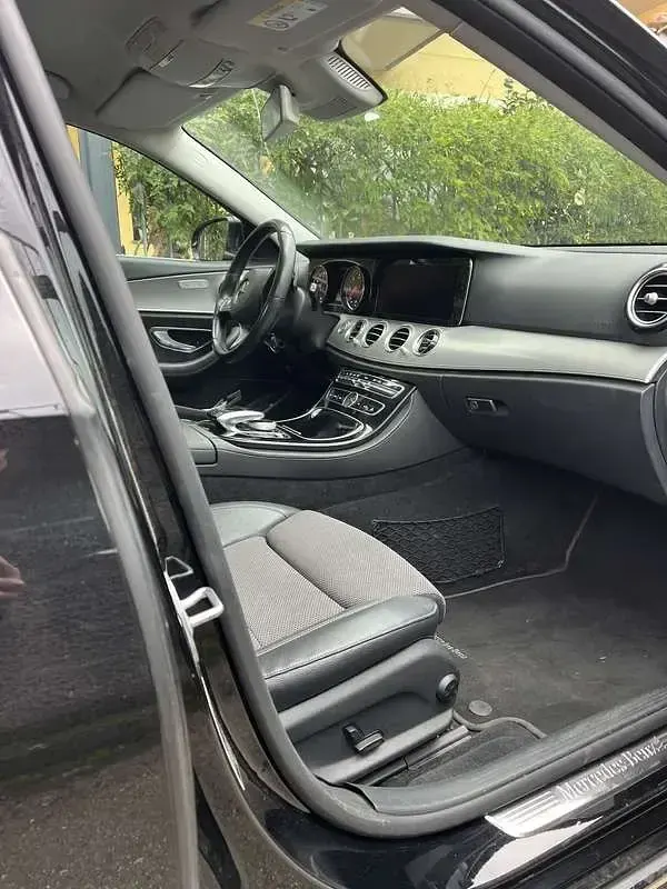 Usata Mercedes E200 Business 150 CV (110 kW) 2018 Berlina
