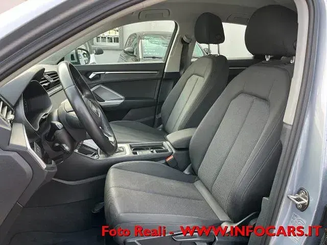 Usata Audi Q3 Business Plus 150 CV (110 kW) 2021 Argento metallizzato SUV