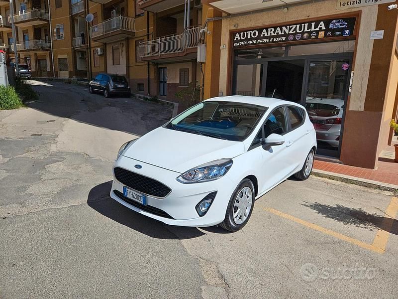 Usata Ford Fiesta 85 CV (62 kW) 2019 Bianco Utilitaria